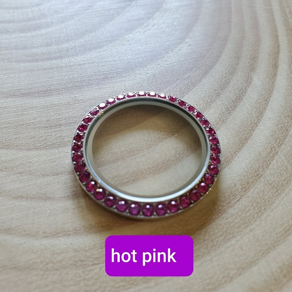 Origami Owl large silver twist locket face - Picture 2 of 3